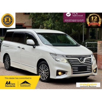WHITE Nissan Elgrand WARRANTED MILE,18M WARRANTY,ANDRIODAPPLE 2.5 5dr